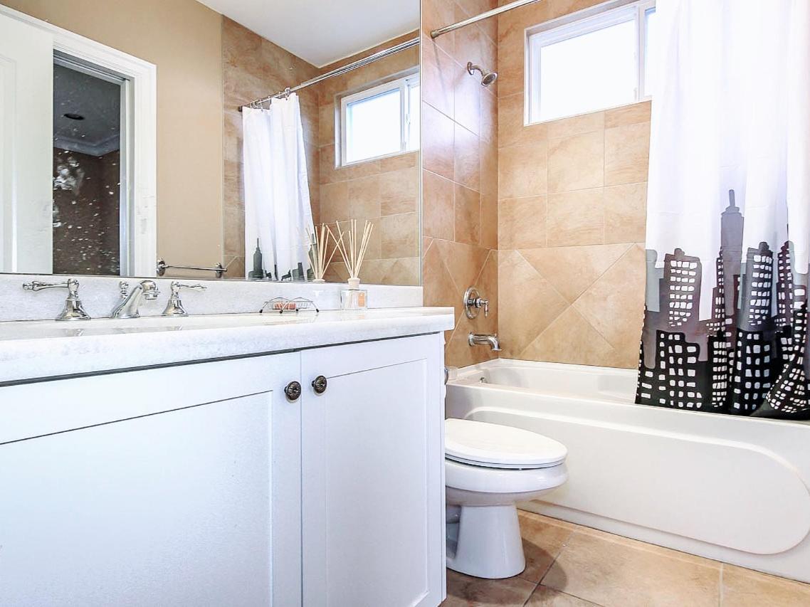 Vancouver Luxury Homestay Richmond Luaran gambar